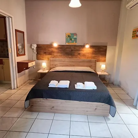 Garden House Katerina レプトカリヤ