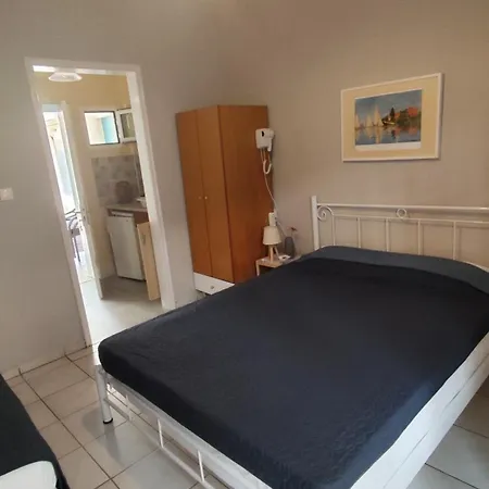 Garden House Katerina 4*