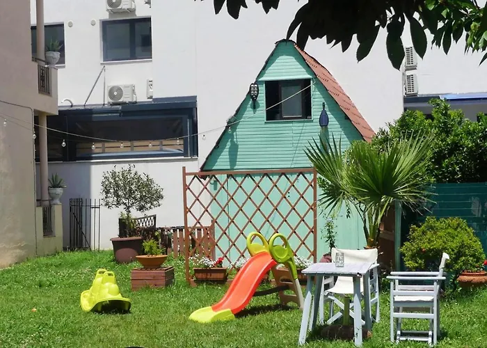 Garden House Katerina 4*