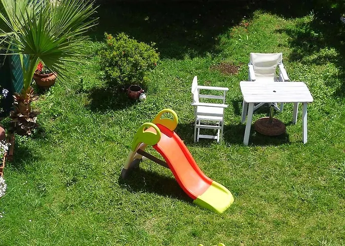 Garden House Katerina 4*