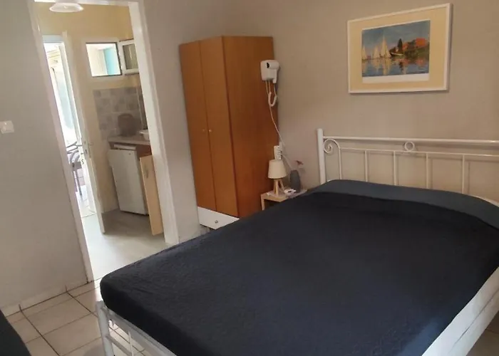 Garden House Katerina 4*