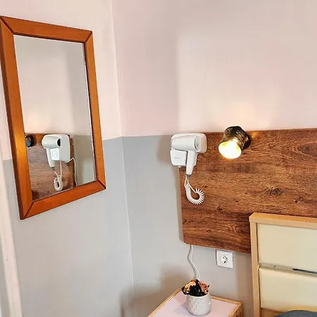 Ξενοδοχείο με διαμερίσματα Garden House Katerina 4*