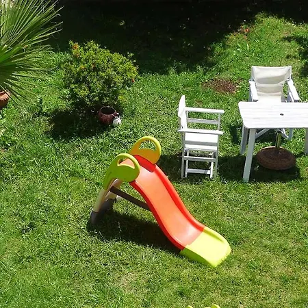 Garden House Katerina 4*