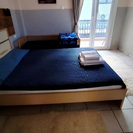 Garden House Katerina 4*