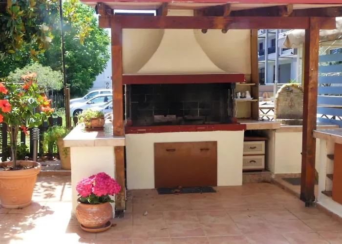 Garden House Katerina 4*